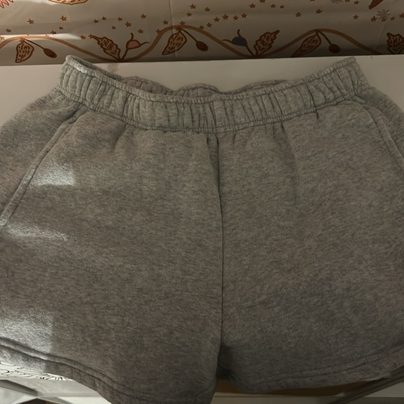 ✨(Big closet clean out)✨ - Picture 7 of 10